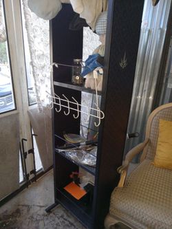 Shelf metal