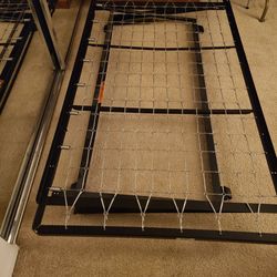 Trundle bed frame