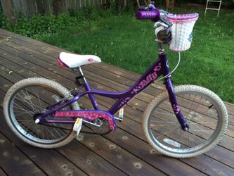 20 Girl s Giant Taffy Bike for Sale in Portland OR OfferUp