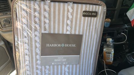 Harbor House Anslee King Duvet Set