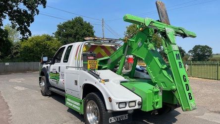 Self loader or flatbed rollback