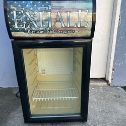 Mini fridge