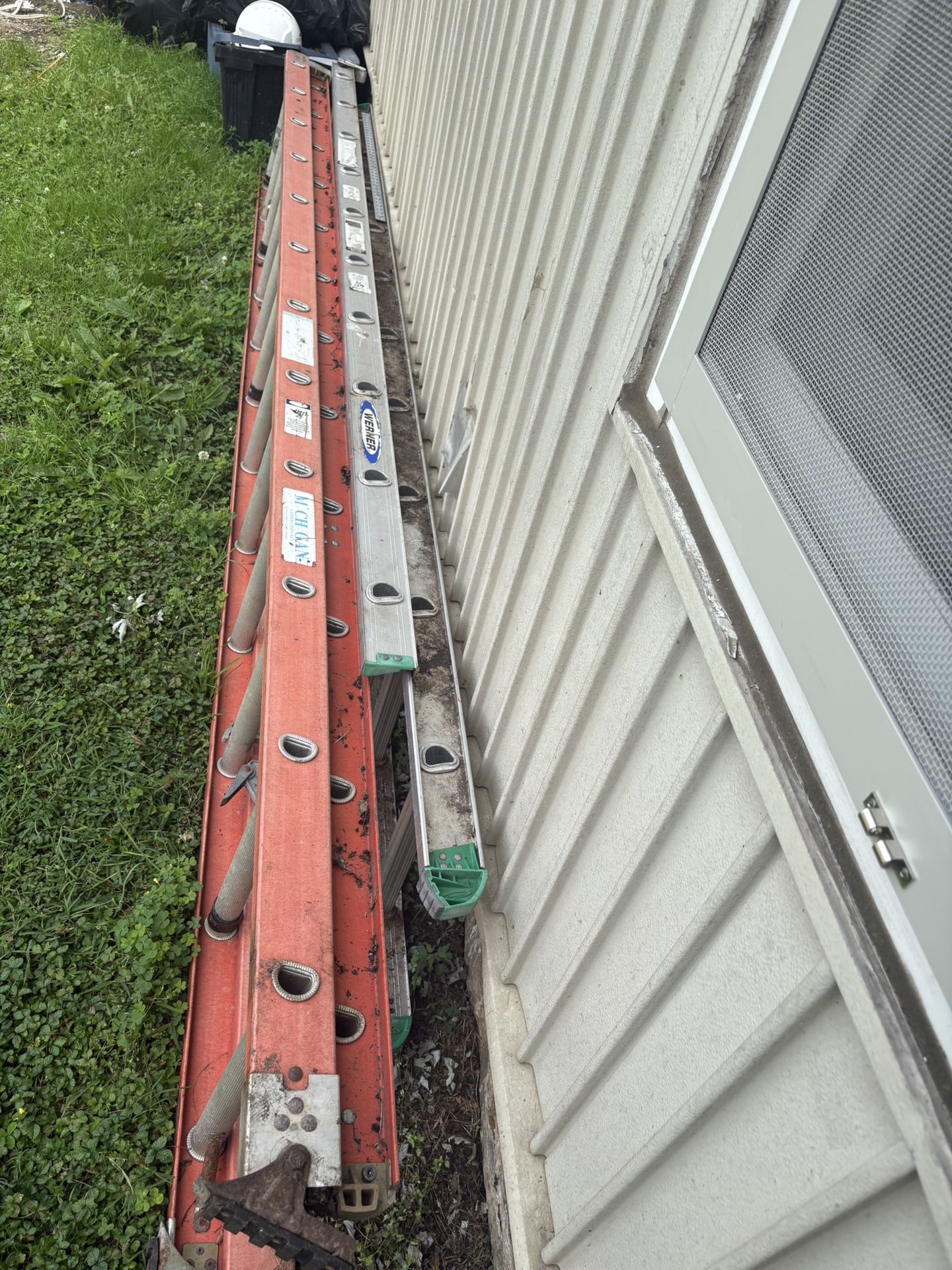 Aluminum Extension Ladders