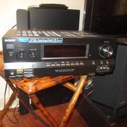 Sony STR DH810 7.1 Channel 240 Watt AV Receive. Like New