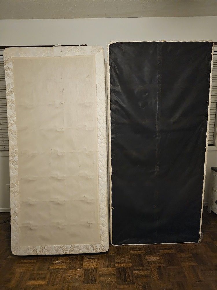 Free King Bed Box Springs for Sale in Charlotte, NC OfferUp