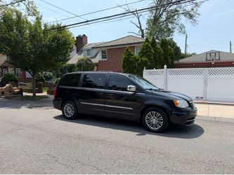 2014 Chrysler Town & Country
