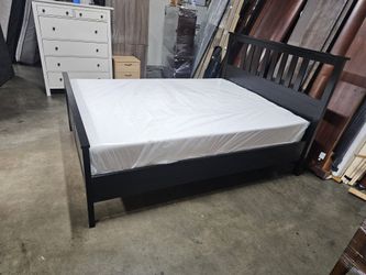 Queen Bed And Mattress 