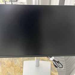 Dell 24 Inches Monitor 