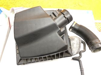 Chevy Cruze air filter housing