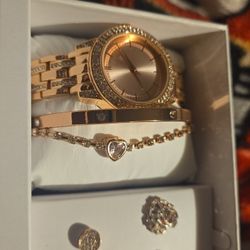 Set Watch Bracelet & Earings