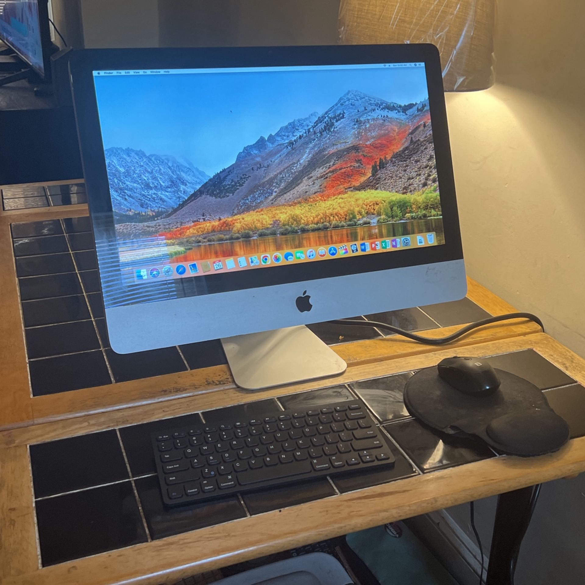 iMac 2011 21.5 inches 8gb Ram 500Drive i5