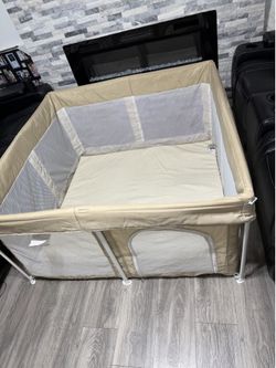 Baby playpen (foam mat included)