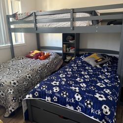 Triple Bed 