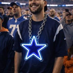 Neon Light Fan Chain 