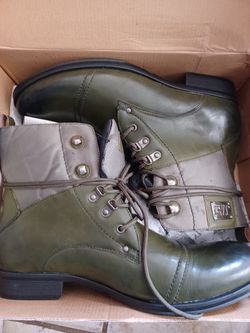 J75 Olive Torch 2 High Boots New In Box Rare Size 13 Jump