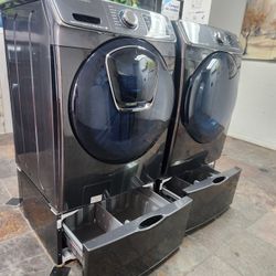 SAMSUNG SET STEAM WASHER AND ELECTRIC DRYER 