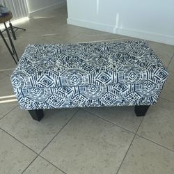 Upholstered Storage Ottoman Bench – Blue & White – Clean & Modern