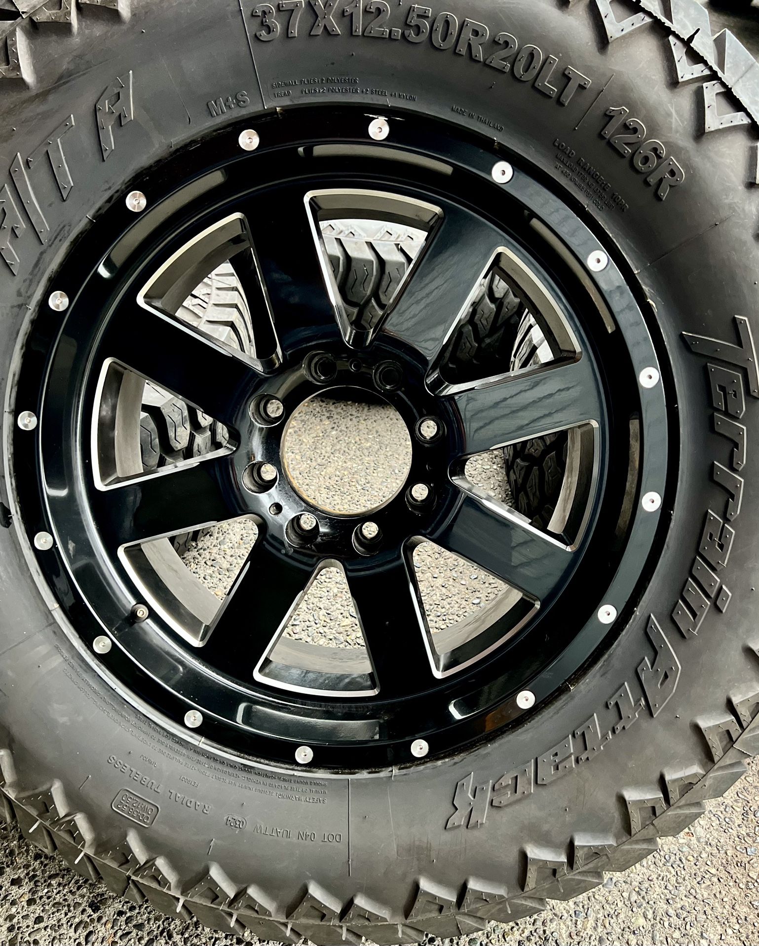 20” wheels & tires 8x6.5 or 8x165.1