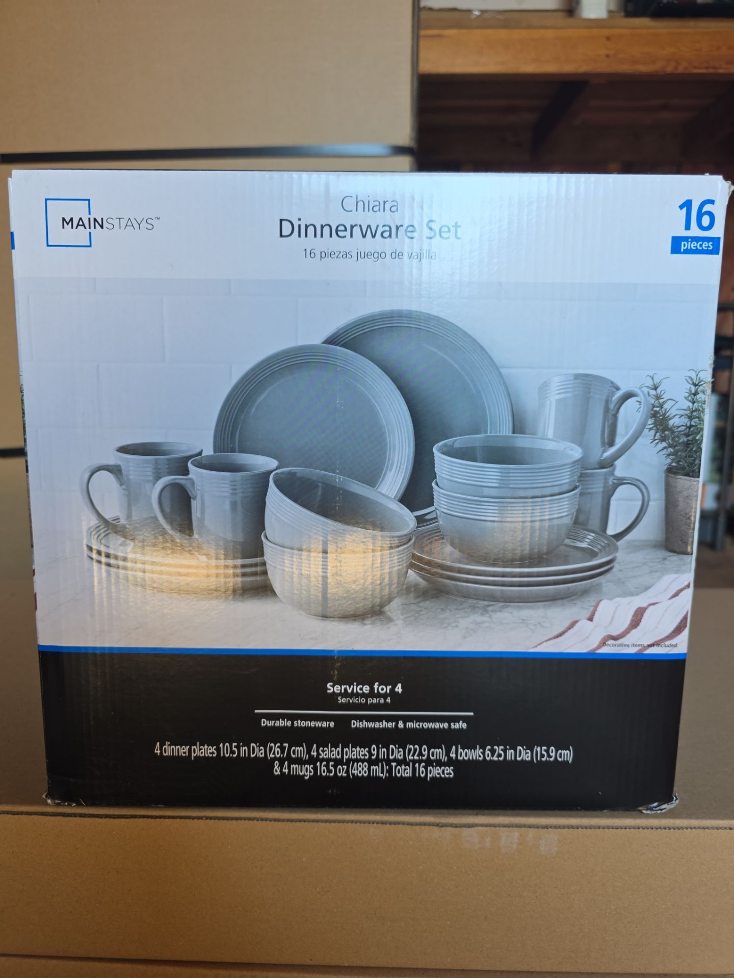 16 Piece Dinnerware set