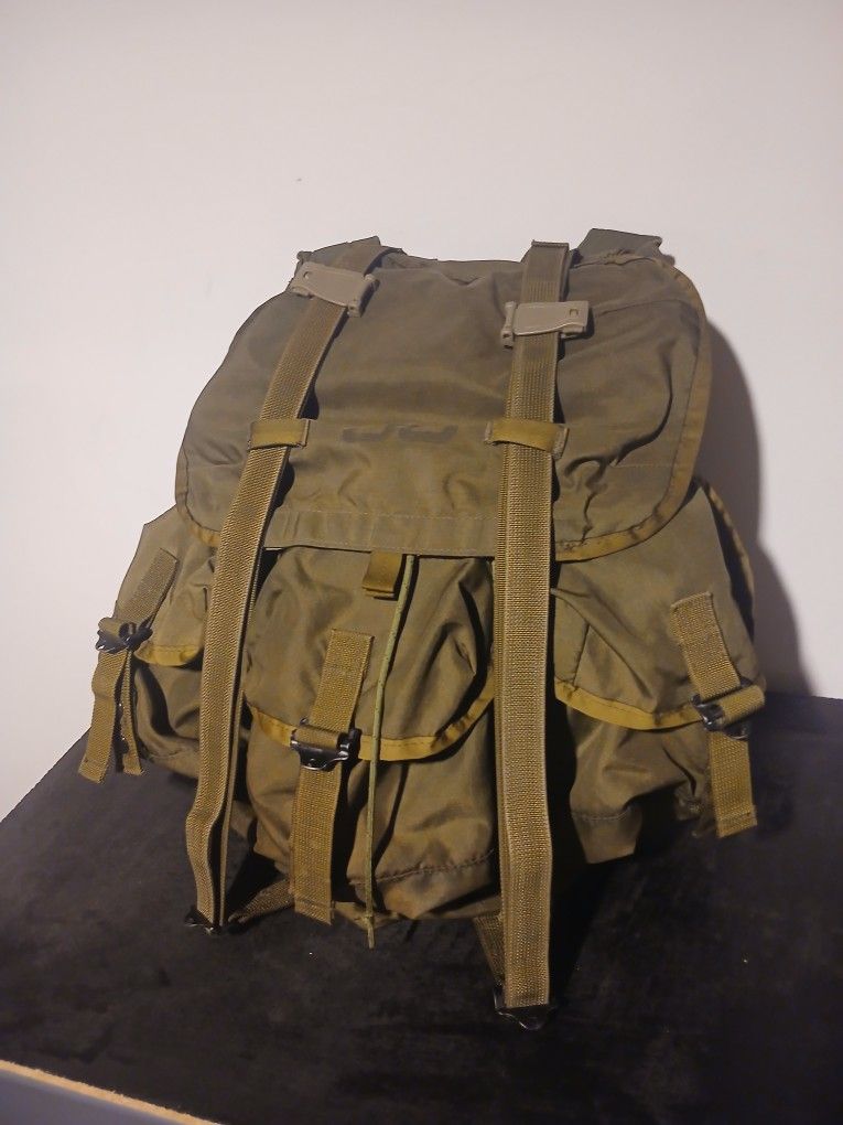 Medium Alice Pack