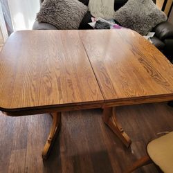 Dining Table With 4 Chairs & Pillows Seat , Very Clean