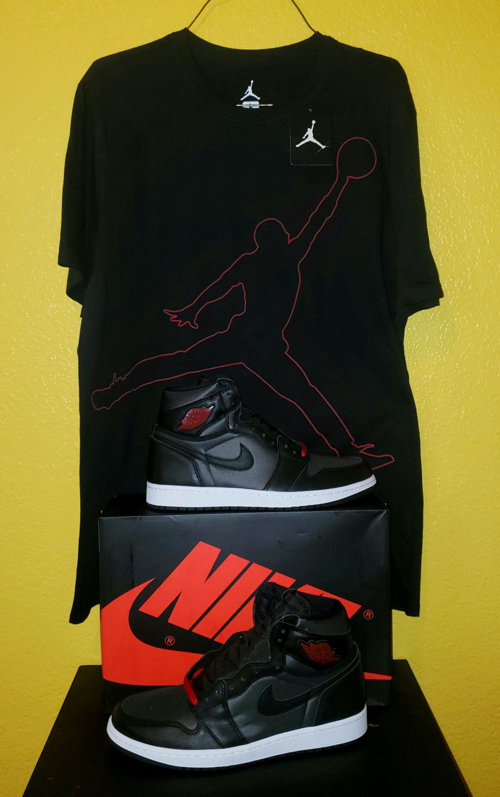 Nike Air Retro Jordan 1's with matching Jordan Shirt