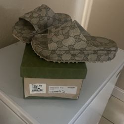 Gucci Slides 