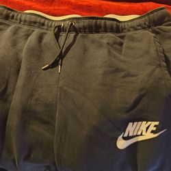 Nike sweats size large