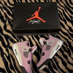 Pink Orchid Jordan 4 Size 7W Women’s Sneakers
