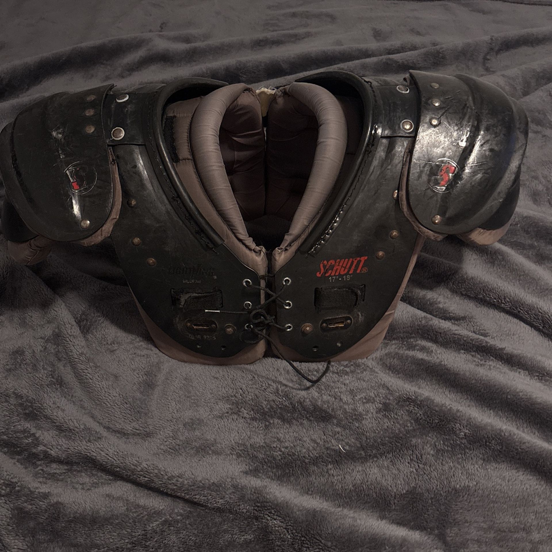 Schutt Pads