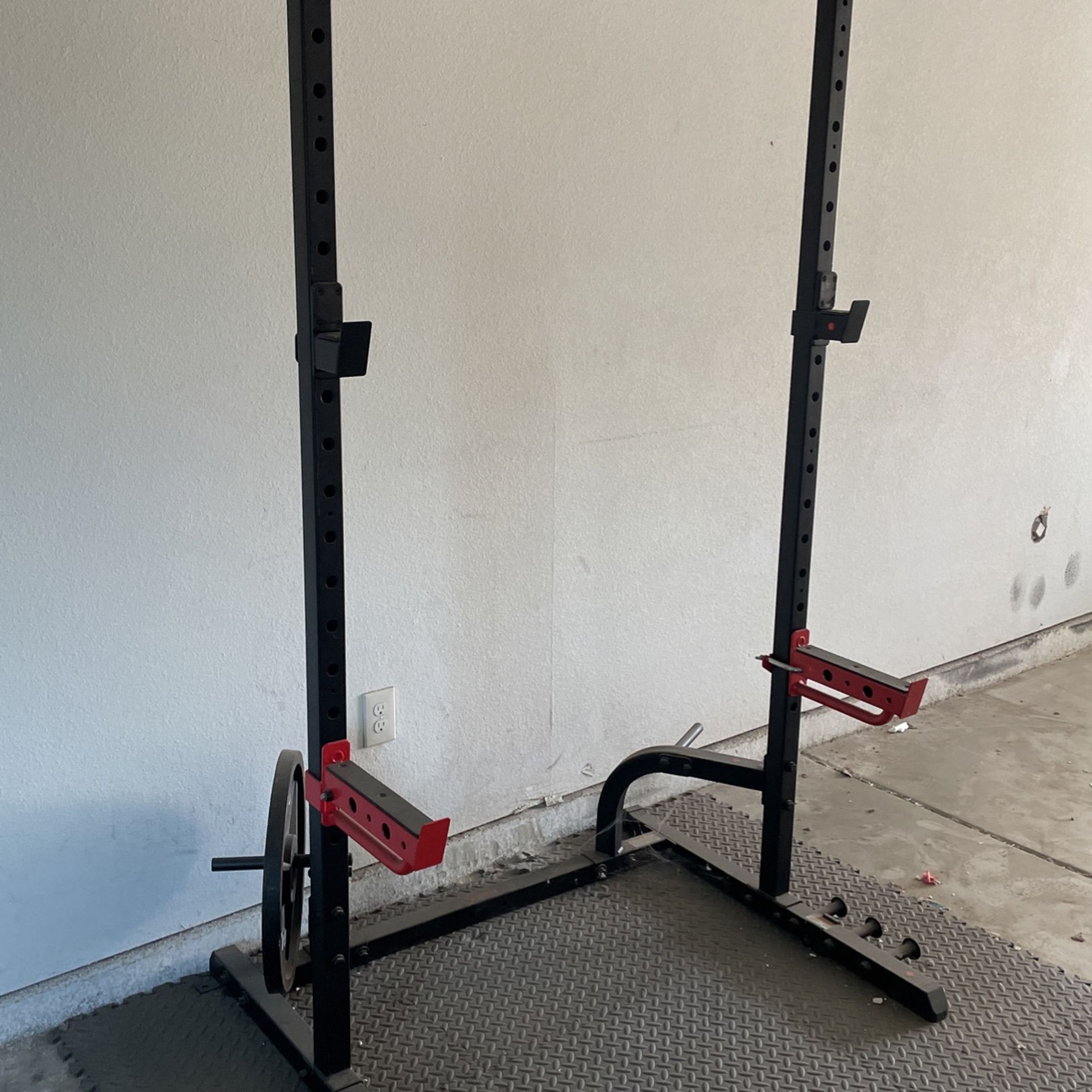 Squat Rack for Sale in Los Angeles, CA OfferUp