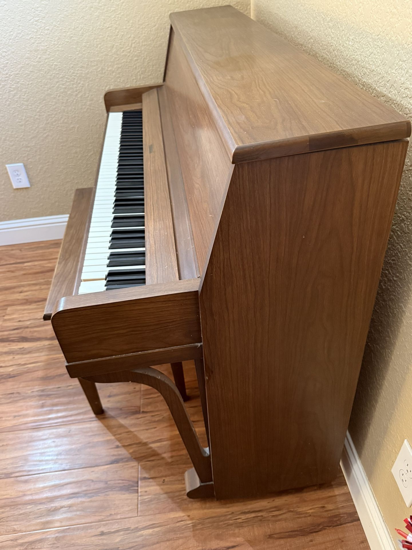 Melidogrand Upright Piano