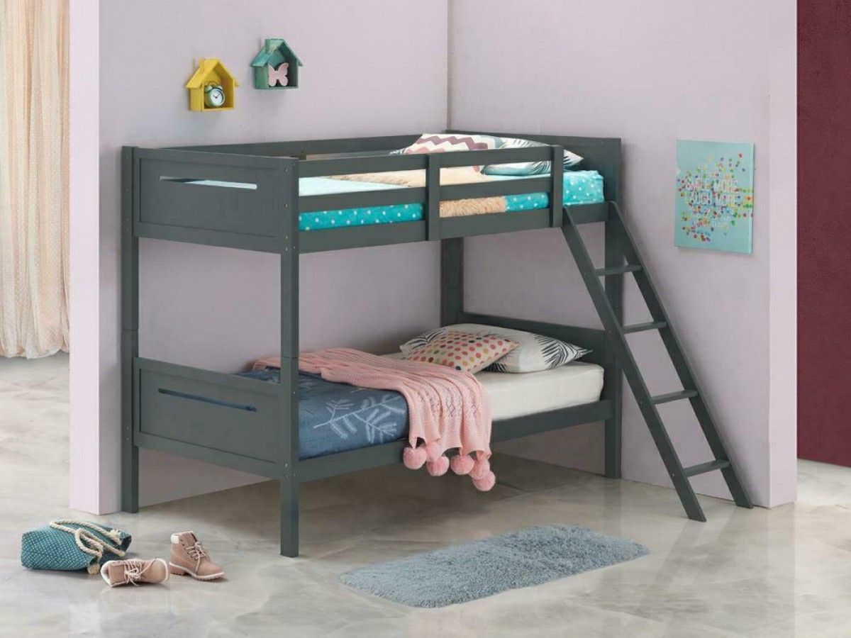 Twin/Twin Bunk Bed