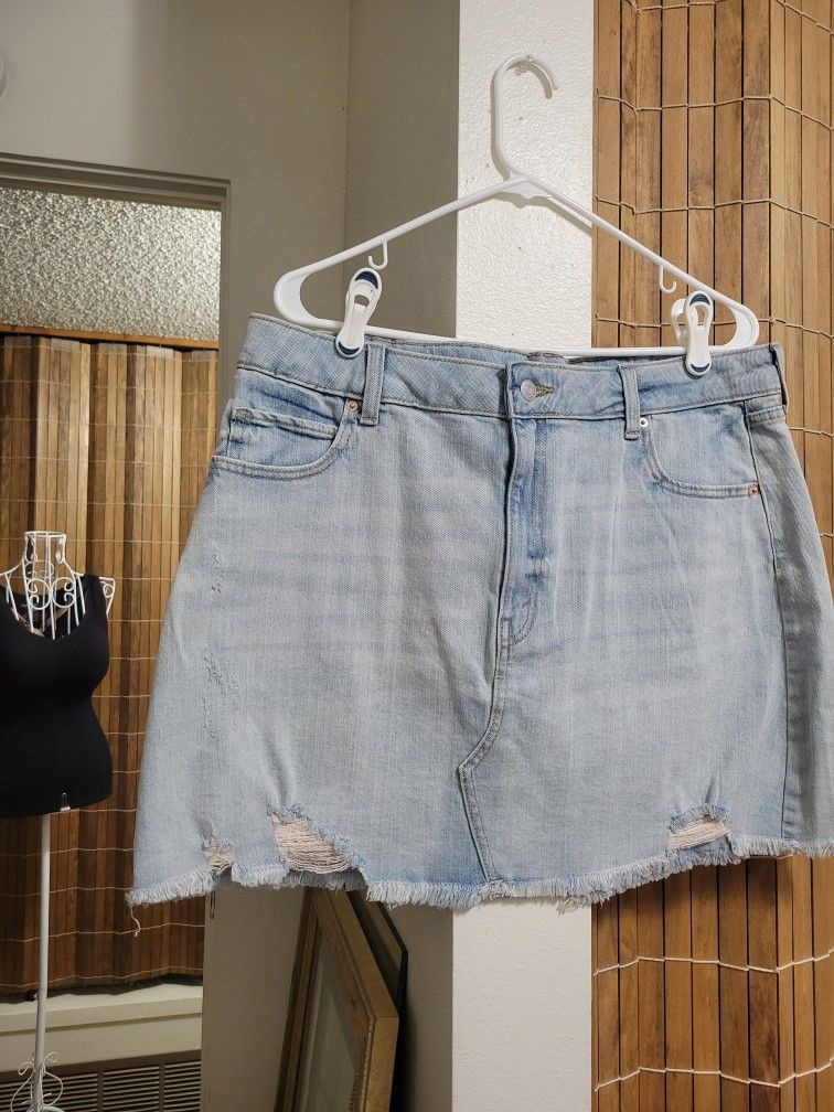 Woman's Denim Skirt