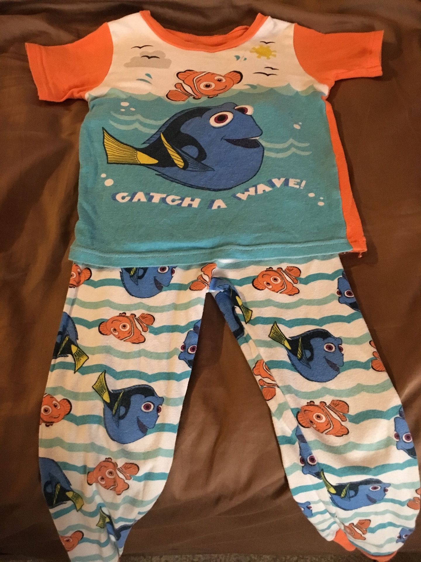 Disney Finding Nemo PJs - Size 3-4T