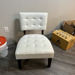 White Leather Chair Wood Legs