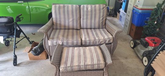 Outdoor bench and otten