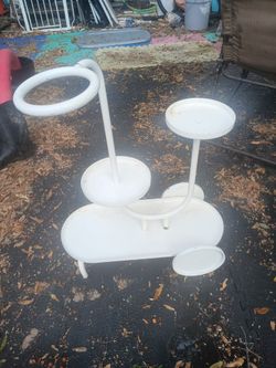White Metal Plant Stand