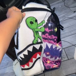 sprayground back pack 