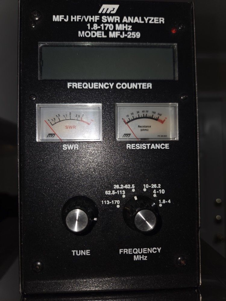 MFJ259 Antenna Analyzer