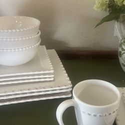 Dinnerware 