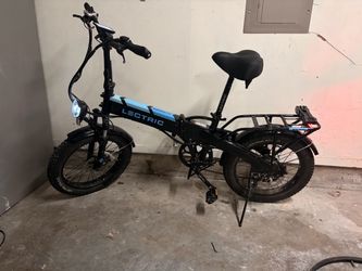 Lectric XP 3.0 Black Folding eBike – Only 370 Miles – Excellent Condition