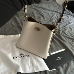 Coach Willow Bucket Bag