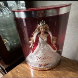 Mattel Barbie Holiday Celebration Special Edition 2001 Doll Blonde Blue Eyes Box