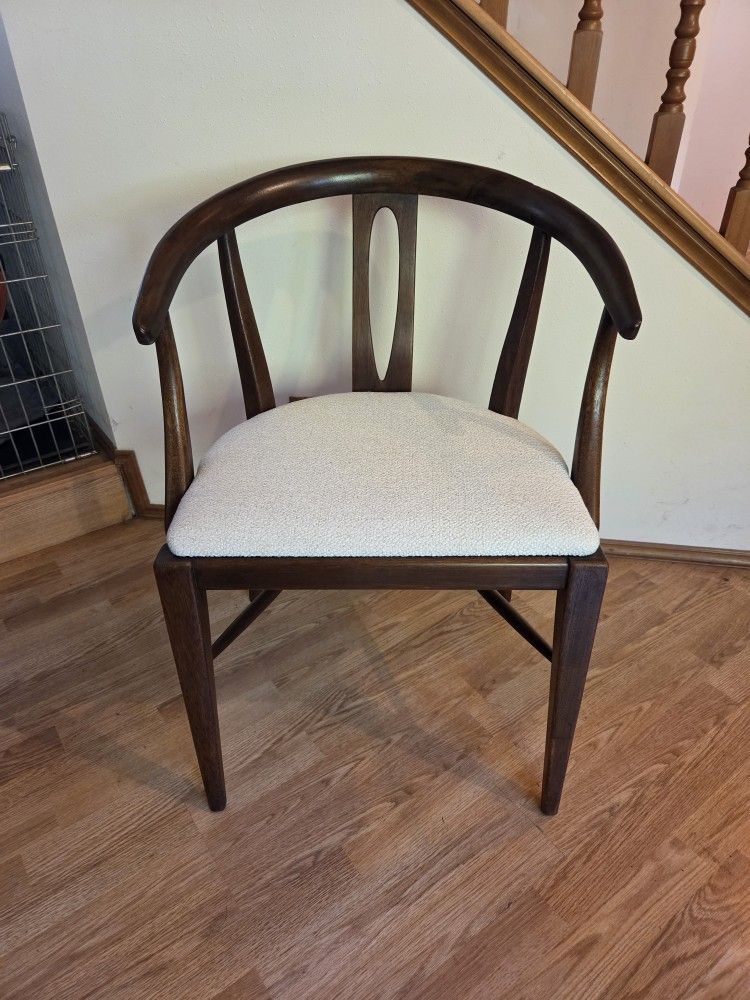 Vintage Mid Century Mahogany Wishbone Chair