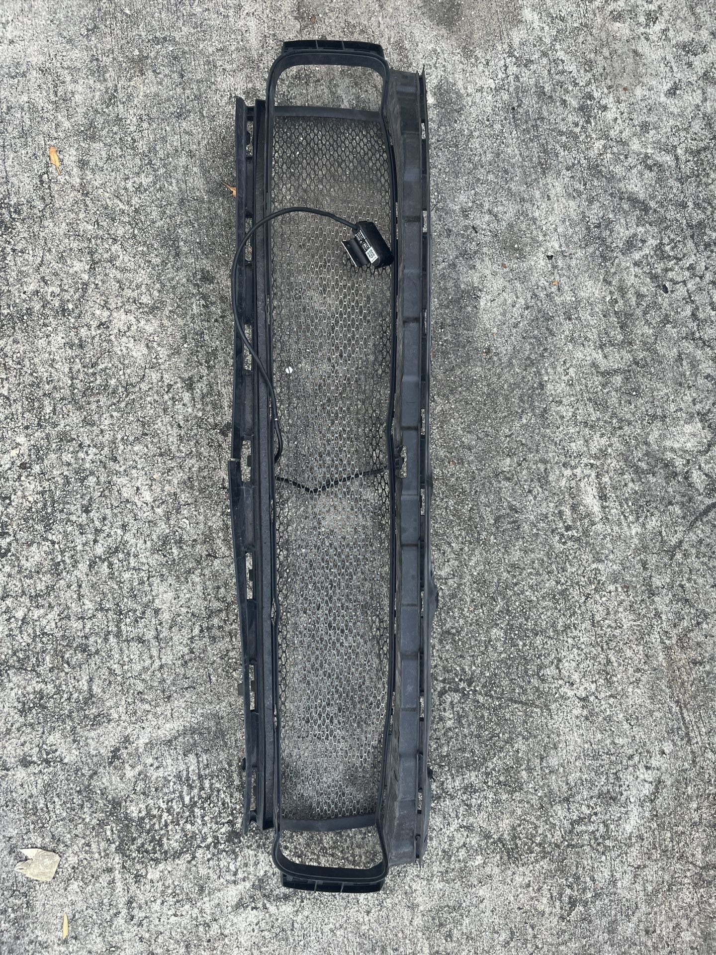 Porsche 911 GT3 front bumper mesh grille PART#9GT.807.681.A OEM