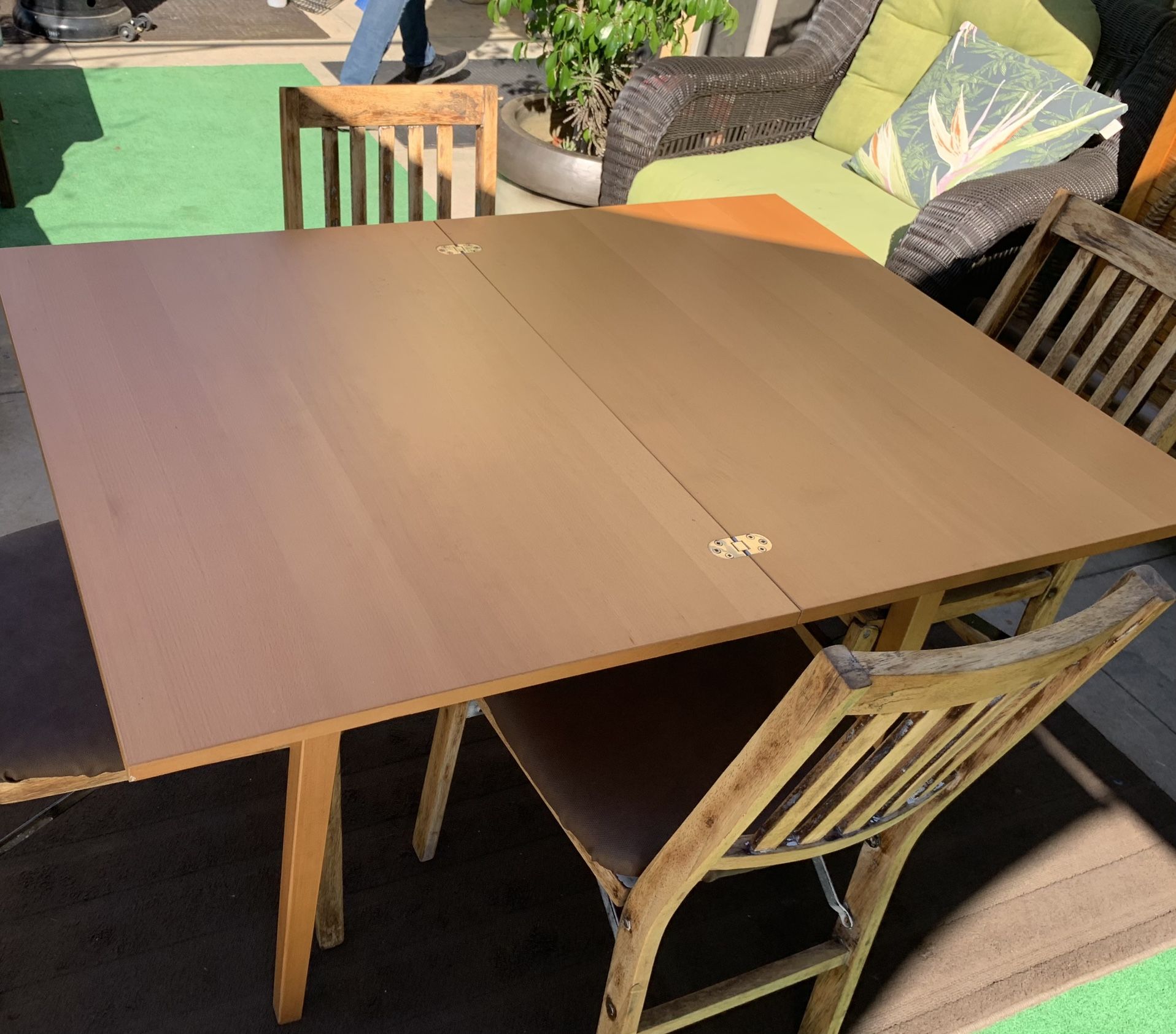 Great Fold-Out Converting Dining/Card Table