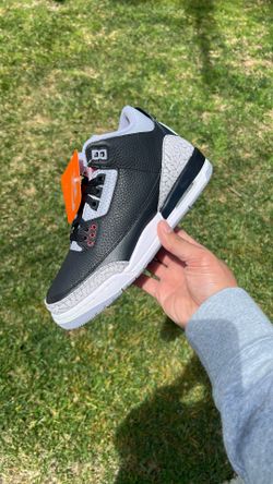 Air Jordan 3’s Black Cement  ( Youth )