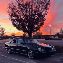 Mercedes-Benz Limited Edition E430 AMG Package 