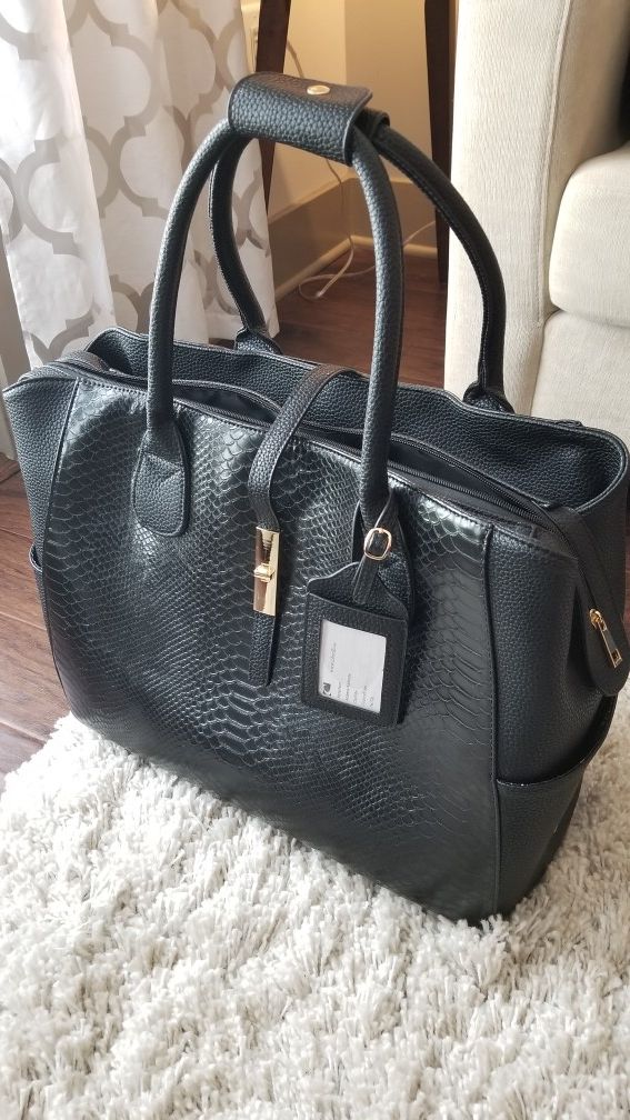 Beautiful Cabrelli wheeled laptop bag
